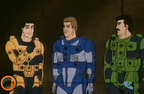 一部老的动画！有三个男主人公，可以分别变身成飞机，摩托和潜艇，变身喊的好像是神力无敌，那动画叫什么