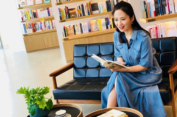 cctv2主持人有哪些