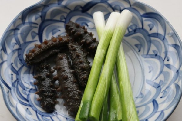 葱烧海参的正宗做法？