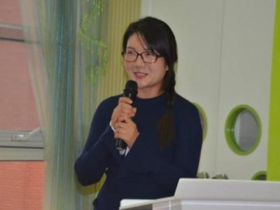 一朝忽觉京梦醒，半世浮沉雨打萍是什么事？