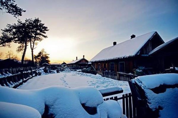 全球变暖的现状下，黑龙江漠河为何还比往年提前了一个月飘雪？