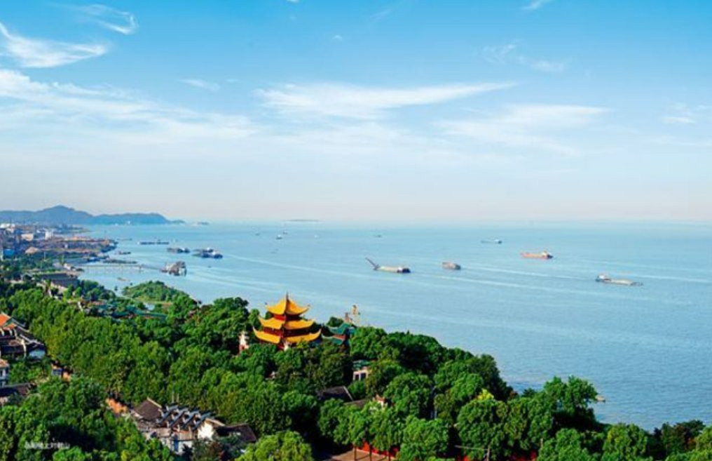 八月洞庭秋是什么意思