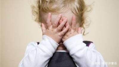 女儿10岁执意和我睡一起，她叫我一声爸，我二话不说转身离婚，为何？