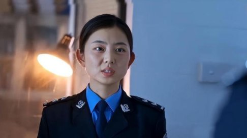 狂飙小五扮演者叫什么名字来着