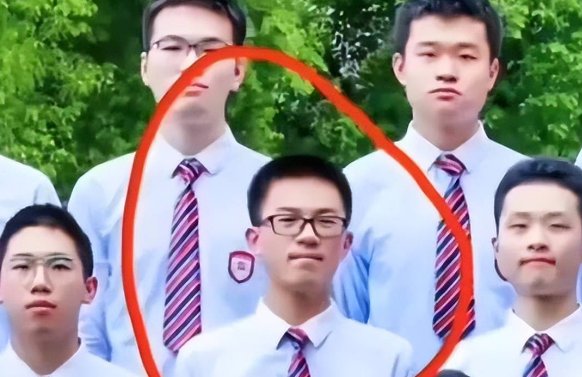 今年高考状元749分的人是谁2023