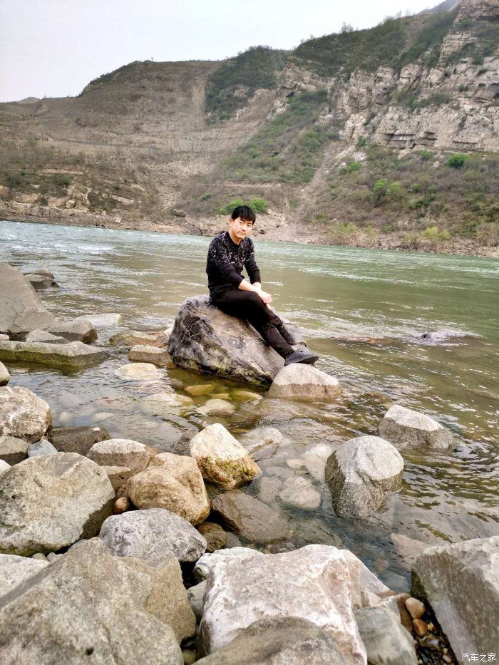 在春暖花开之际,奔你而来,有你,有我,有奕歌