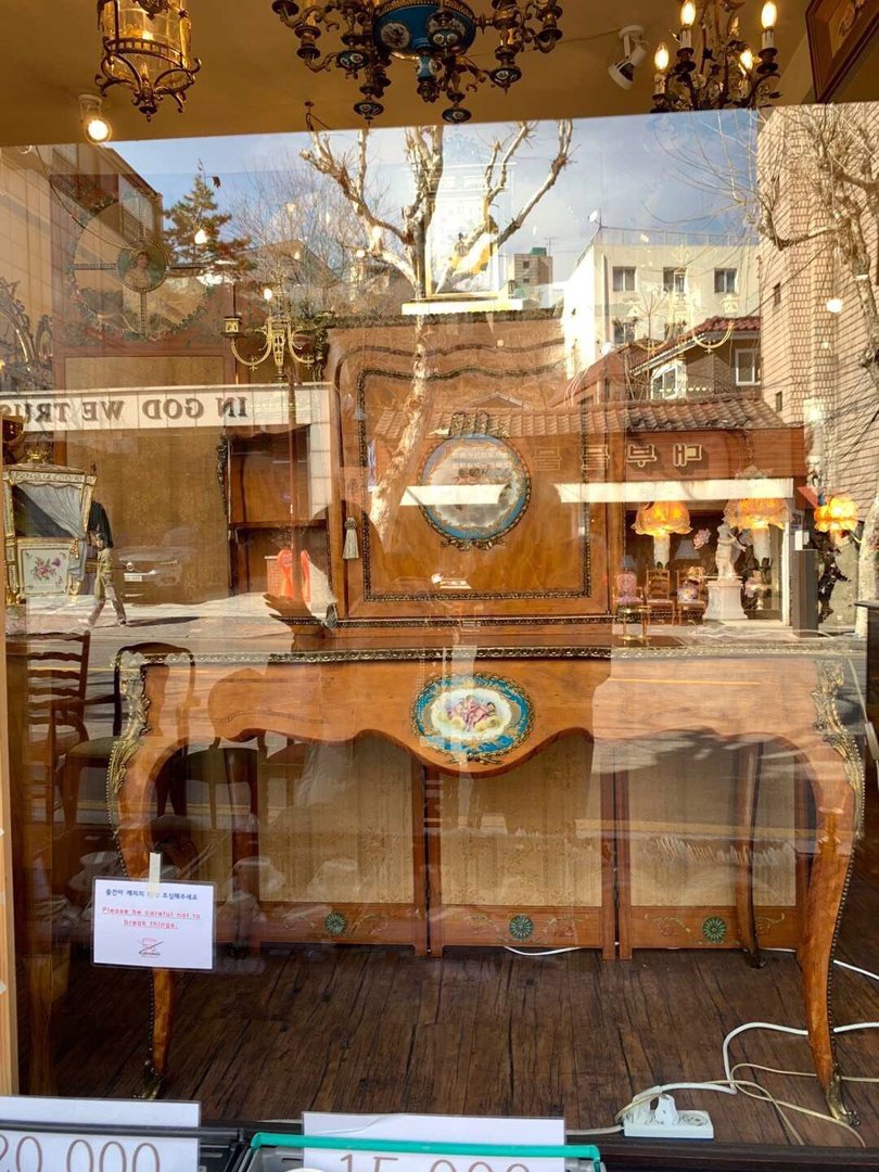 韩国踩踏事故致上百人死伤，韩国的梨泰院到底是什么地方？