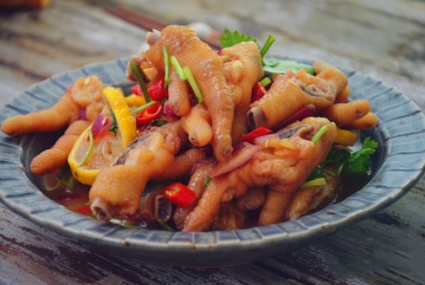 百爪挠心的意思