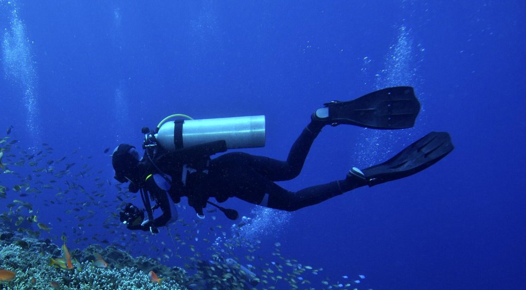 玩潜水的人都要卖房了！潜水设备到底有多贵？