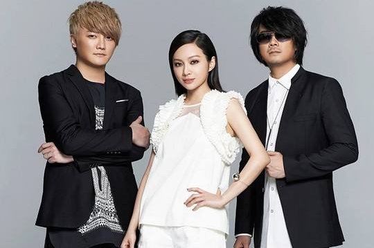 飞儿乐队为什么换新主唱？