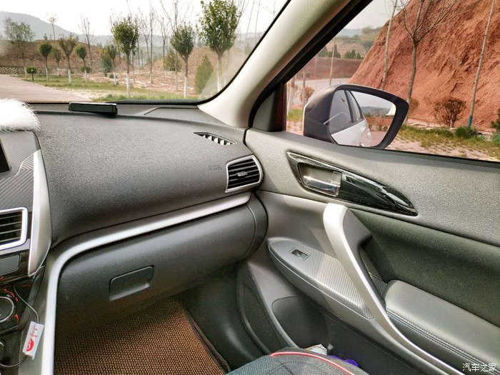 在春暖花开之际,奔你而来,有你,有我,有奕歌