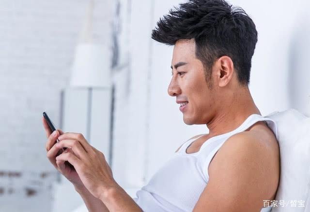 老公经常和女网友聊到深夜怎么办？