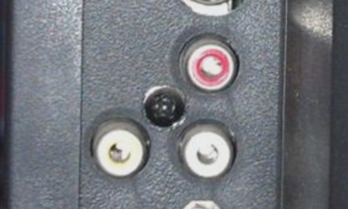 电视机怎么播放U盘里的电影？