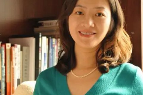 LuckinCoffee创始人钱治亚履历？