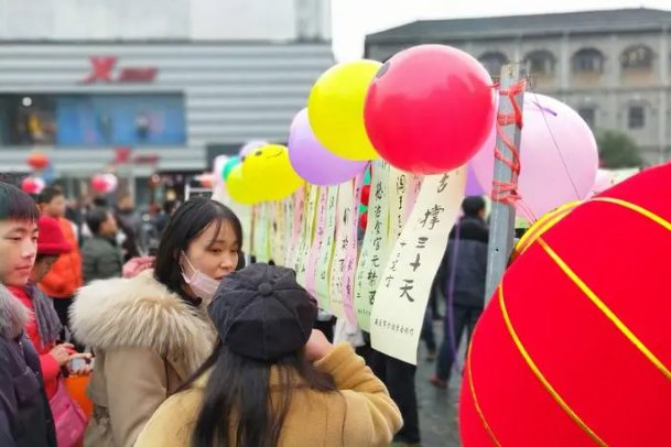 四二独自暗中明指什么码