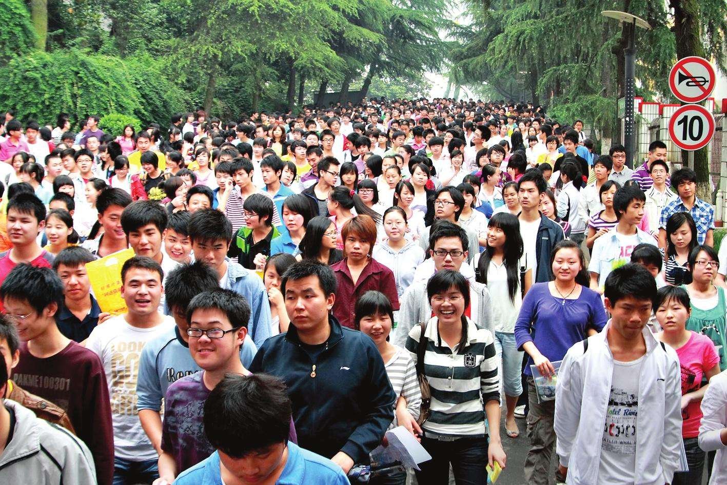 孩子第一次参加高考,家长做哪些事情可以帮忙?