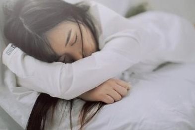什么叫一觉睡到小时候？
