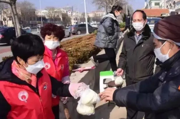 山东大姐因疫情流落上海街头，有关部门采取了哪些救援措施？