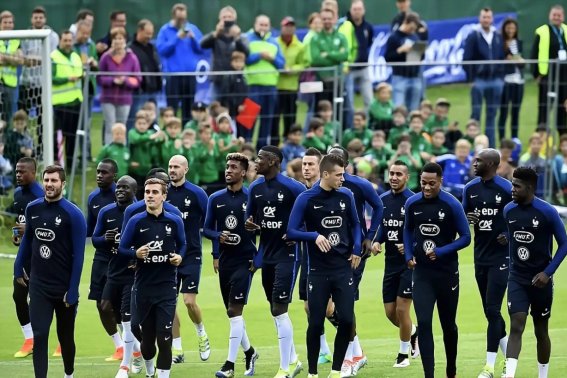 法国足球排名世界第几排