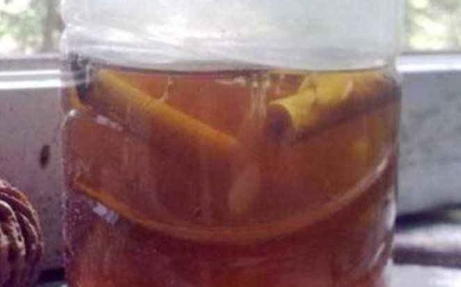 花盆里很多小飞虫，繁殖快消灭不完，有什么办法可以彻底消灭？