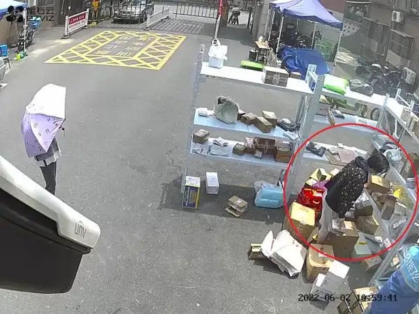 上海一女子5天偷10次快递被刑拘，她将会面临什么处罚？