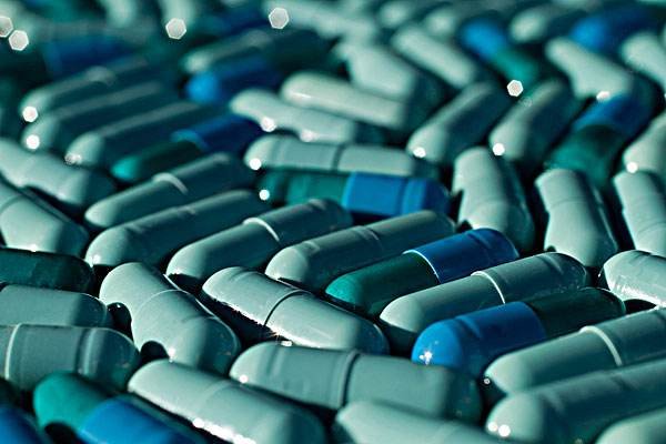 有人认为胶囊药品是皮鞋做的，这种说法有依据吗？