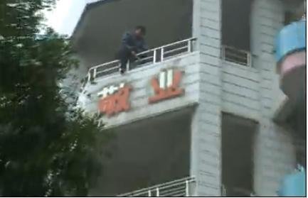 陈康炳的社会评论