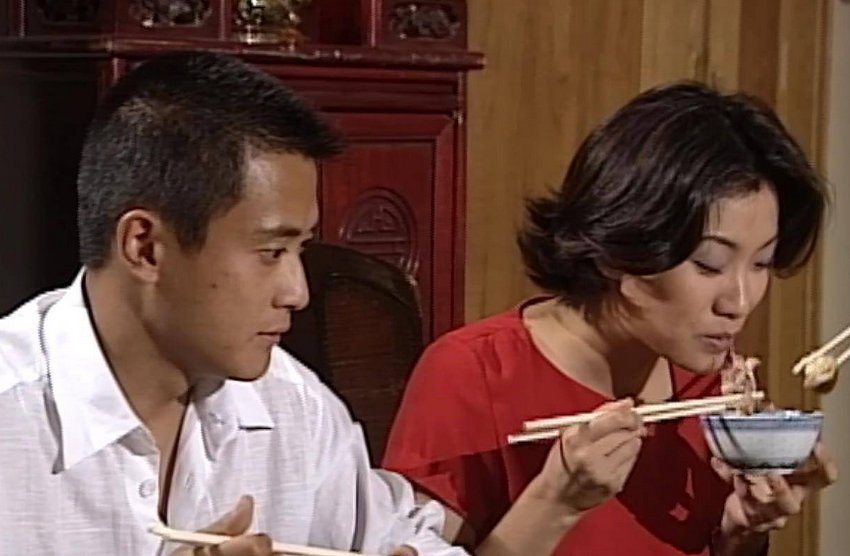 老公的朋犮问叫我姐姐还是嫂子还是叫名呢?三种叫法了那种好啊!