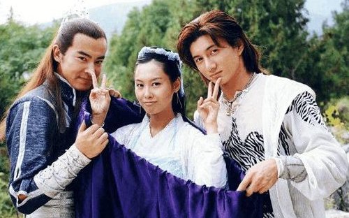 男主为了让女主离不开他,给女主下毒,以自己的血为药引