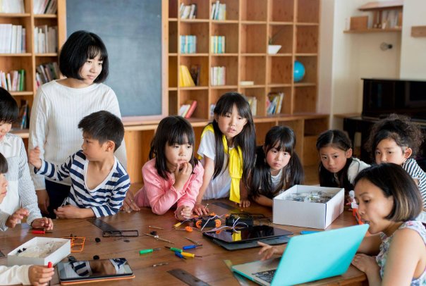 不苟言笑的意思解释