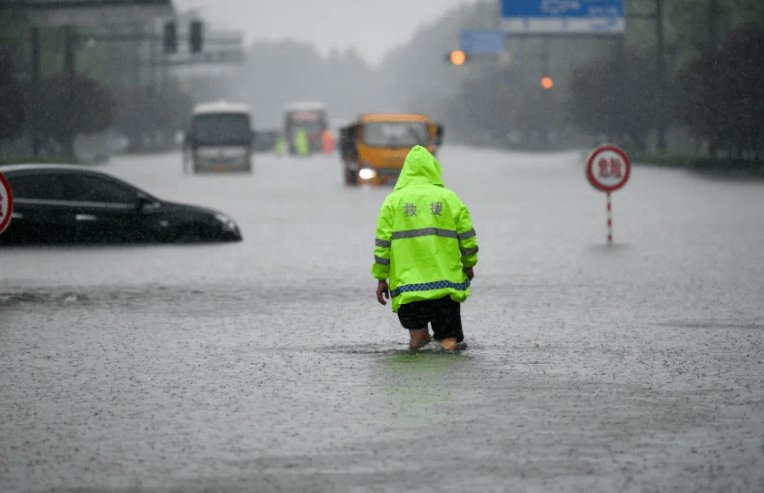郑州要求学校立即进入战时状态，这意味着什么？