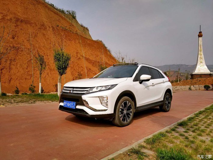 在春暖花开之际,奔你而来,有你,有我,有奕歌