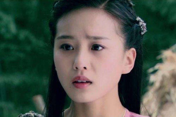 屡传家庭背景强大的女神刘诗诗，她的真实家庭背景到底如何？