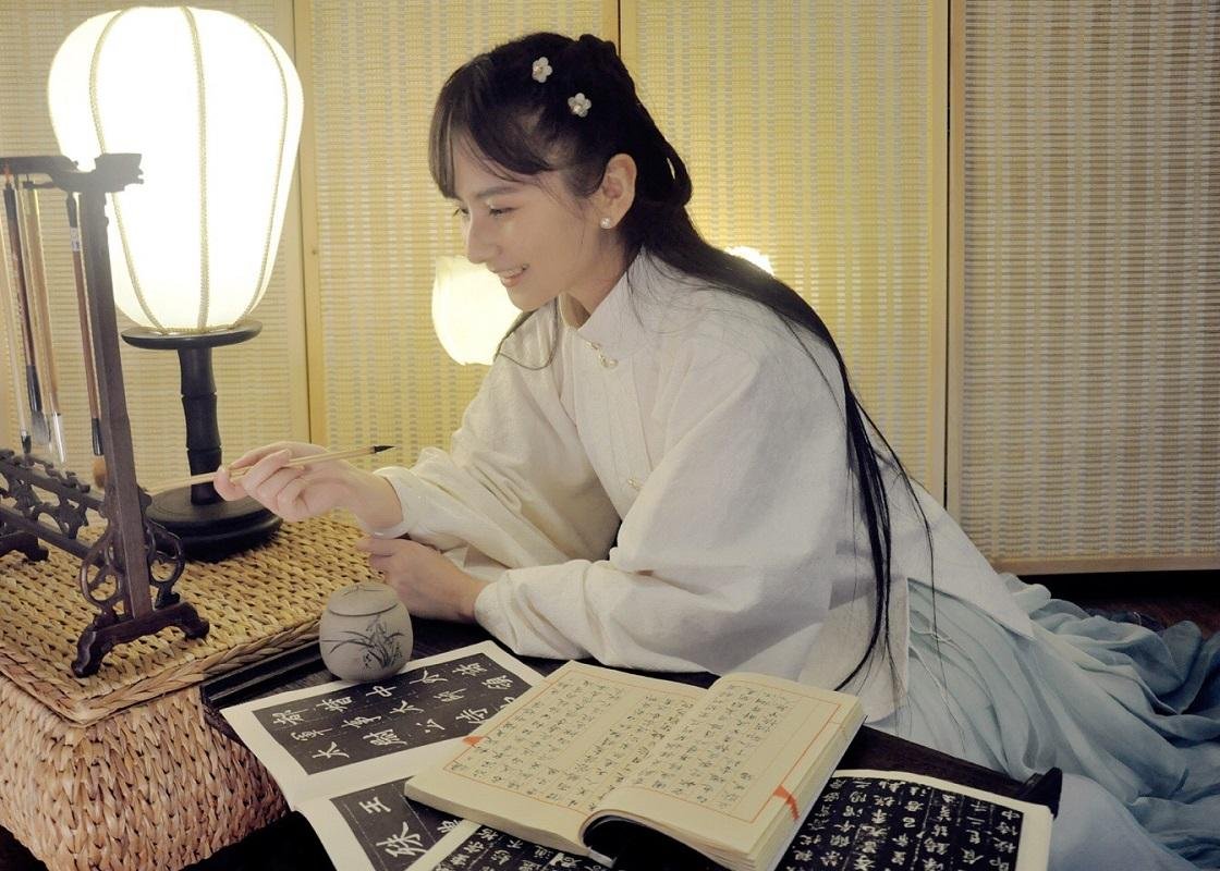 姚非拉怒斥漫画家夏达，究竟是因何？