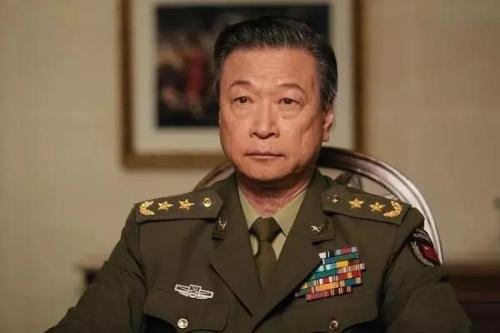 菜守元是国民英雄，他参加过哪些著名的战役？