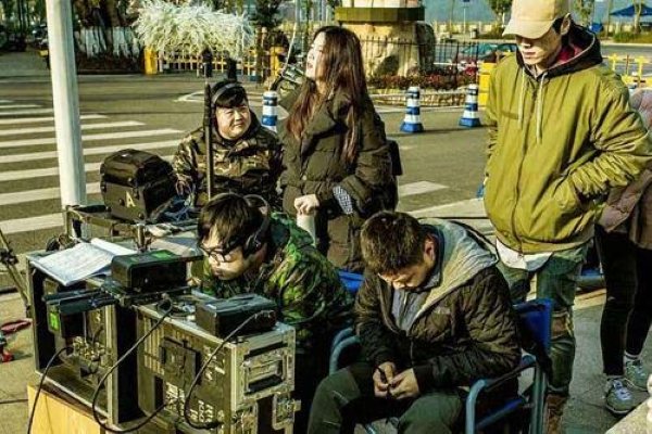 参演电影《夜惑》的导演曹曹,有哪些作品?