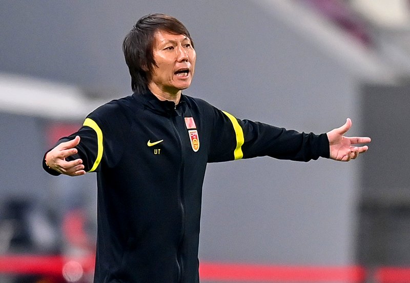 记者称国足集训期间李铁暴瘦20斤，作为国足教练，他的压力有多大？