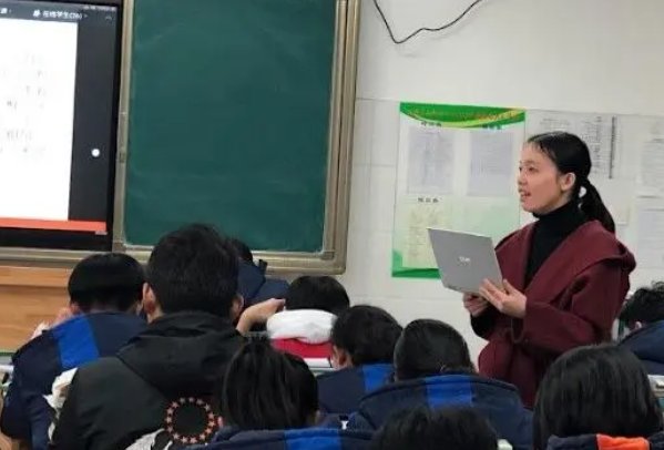 巨擘和巨擎哪个正确