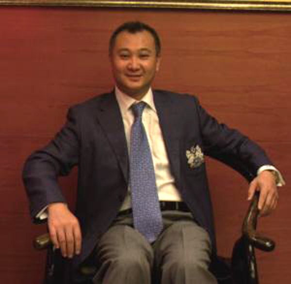 孔垂燊父亲的个人经历？