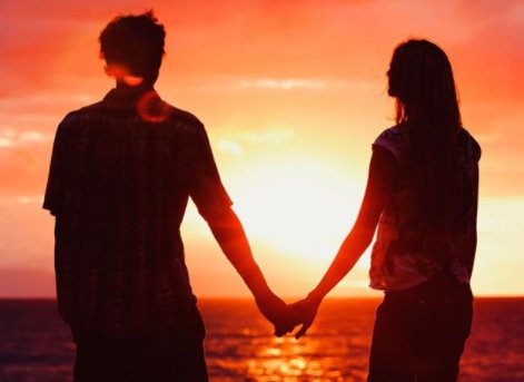 “智者不入爱河”下一句是，？