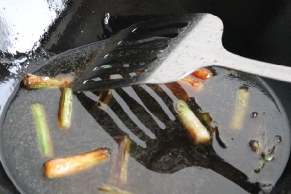 葱烧海参的正宗做法?