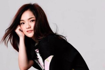 身骑白马是什么方言