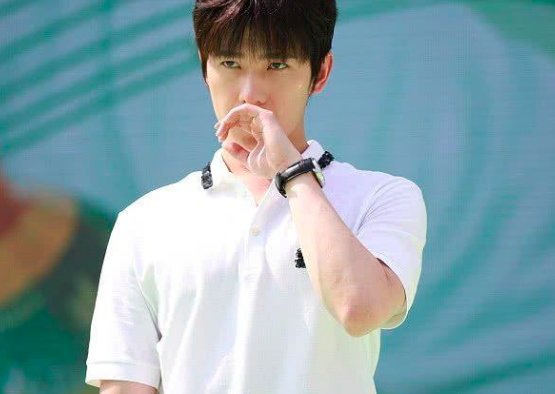 杨洋为什么一直咳嗽