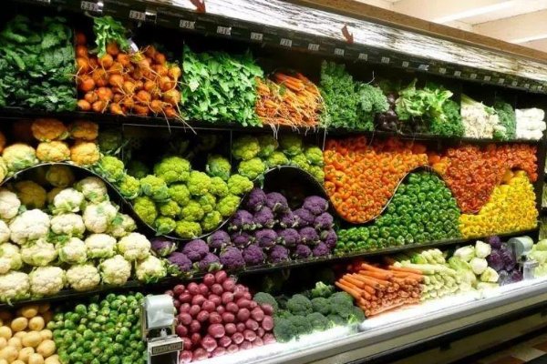 辽宁一超市蔬菜摆放太整齐引围观，这样做能提高销售量吗？