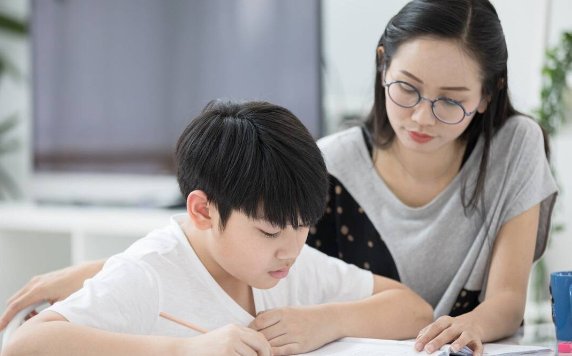 家教收费一般是多少钱一节课？