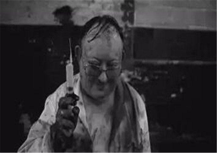 《人体蜈蚣》到底讲的是啥？