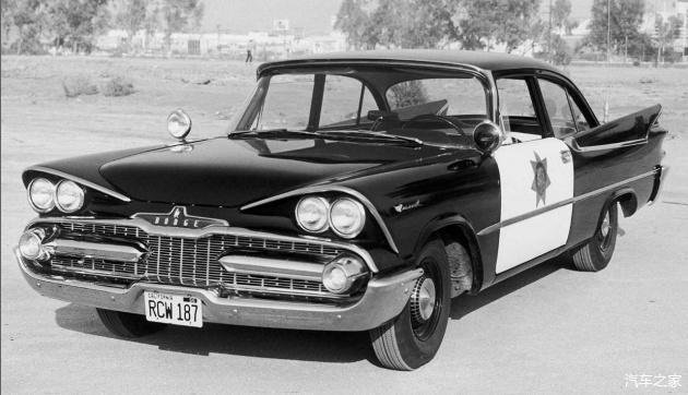 芝加哥两警车相撞 借热点看美国警车TOP10