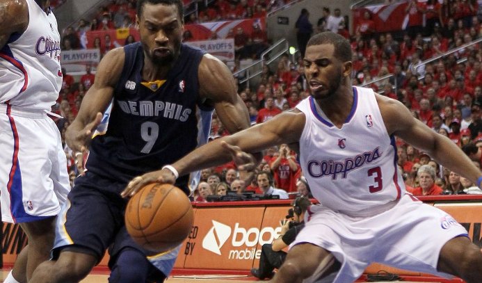 从对手腋下掏球算侵犯圆柱体吗？