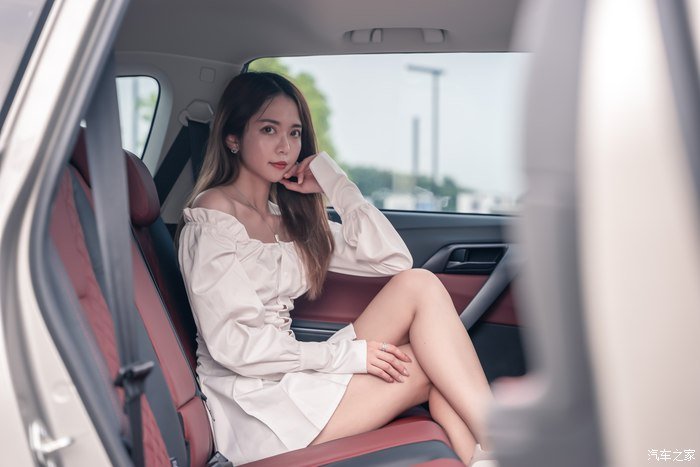 祝福我和女友在风行T5的陪伴下，可以快乐的奔赴更美好的未来