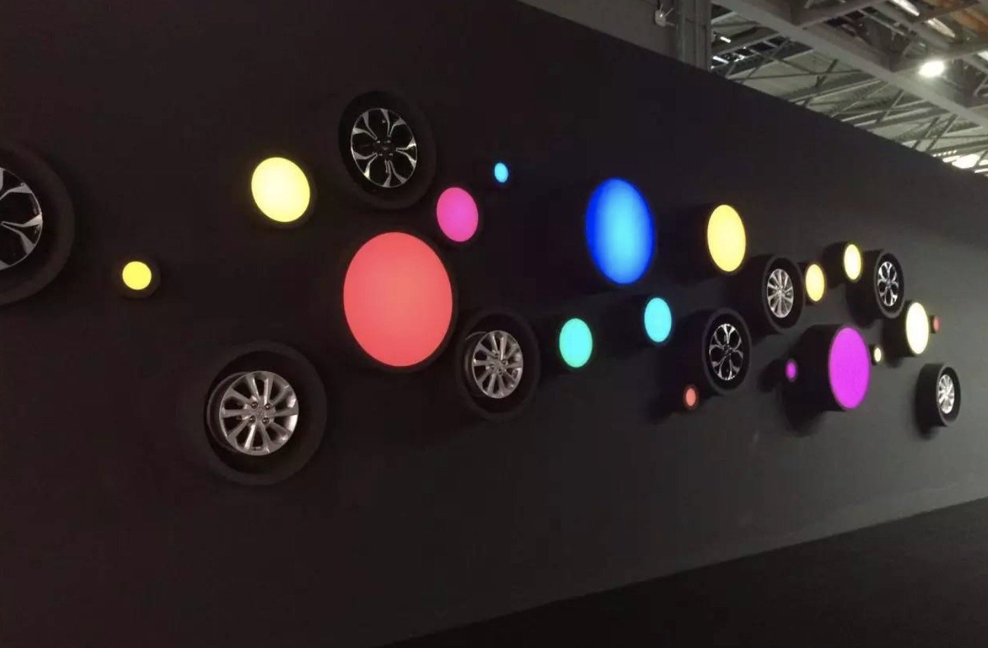 尺寸规模最大的艺术